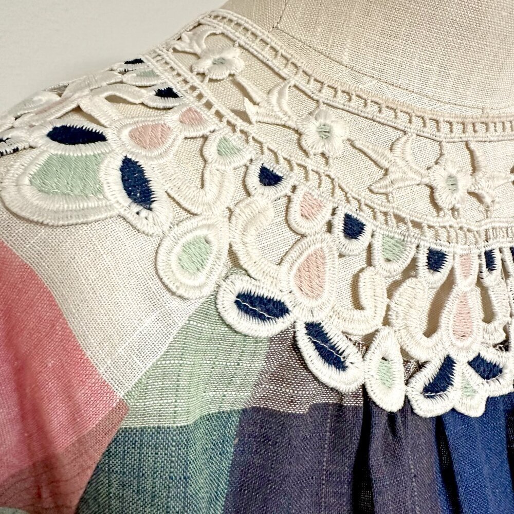 Mystree Crochet Blouse - Picture 5 of 11